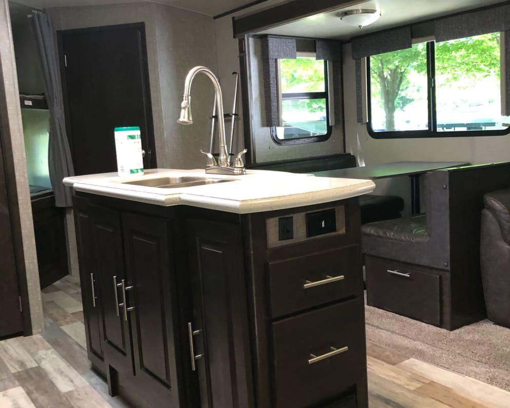 2017 CruiserRvCorp FunFinder Travel Trailer for rent in Muskegon Michigan