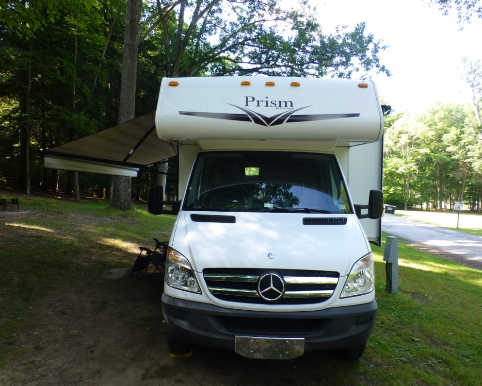 2013 Prism 2150LE  by Coachmen for rent in 17327