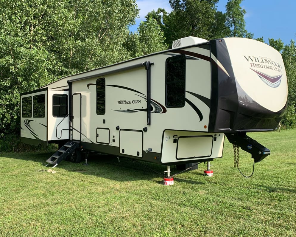 Fifth Wheel RV for Rent in Canal Winchester, Ohio