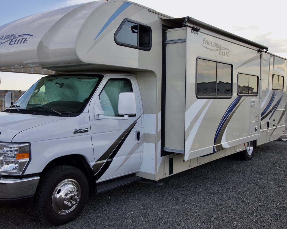 2019 Class C RV for Rent in Campobello, South Carolina