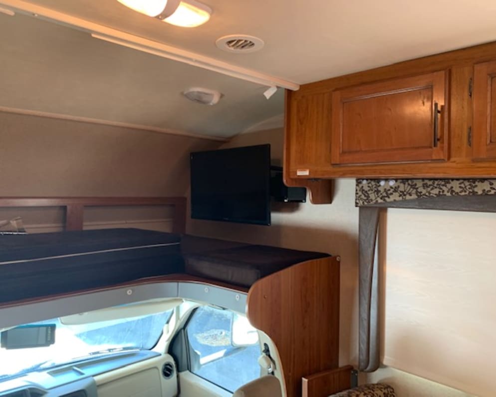 2017 Redhawk 31X  by Jayco for rent in 95822