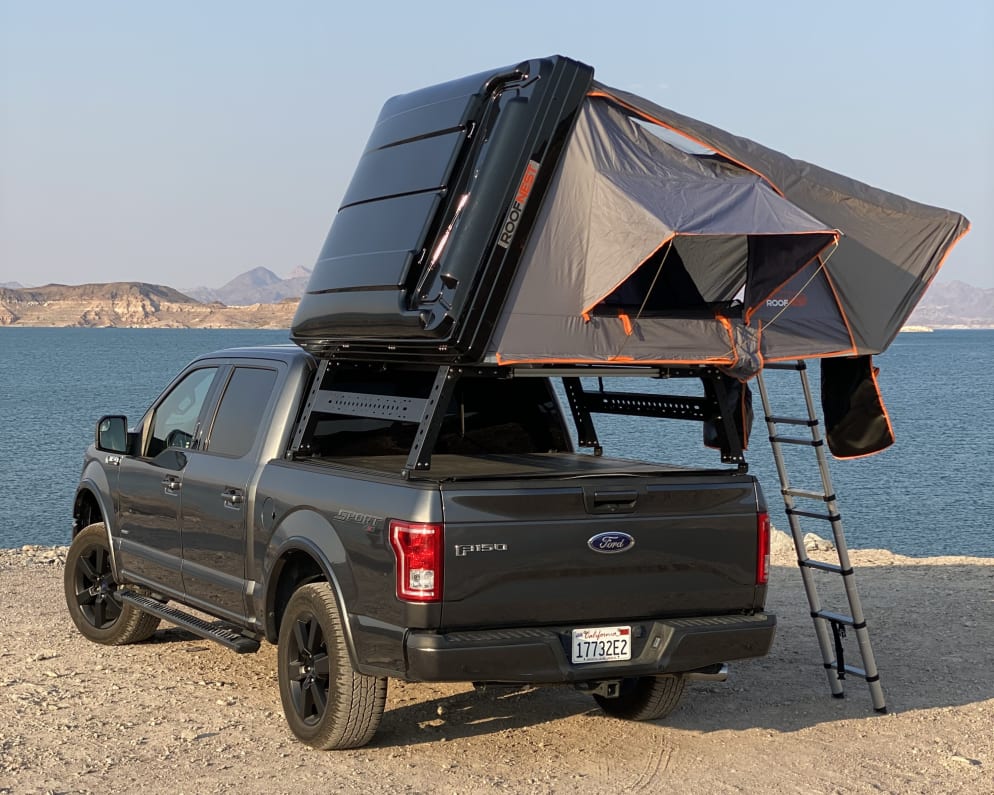2017 Truck Camper RV for Rent in Las Vegas, NV 