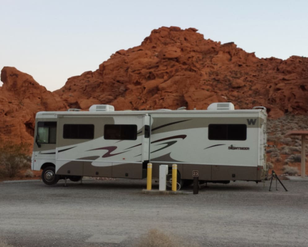 2007 Winnebago Sightseer Class A for rent in West Hills California