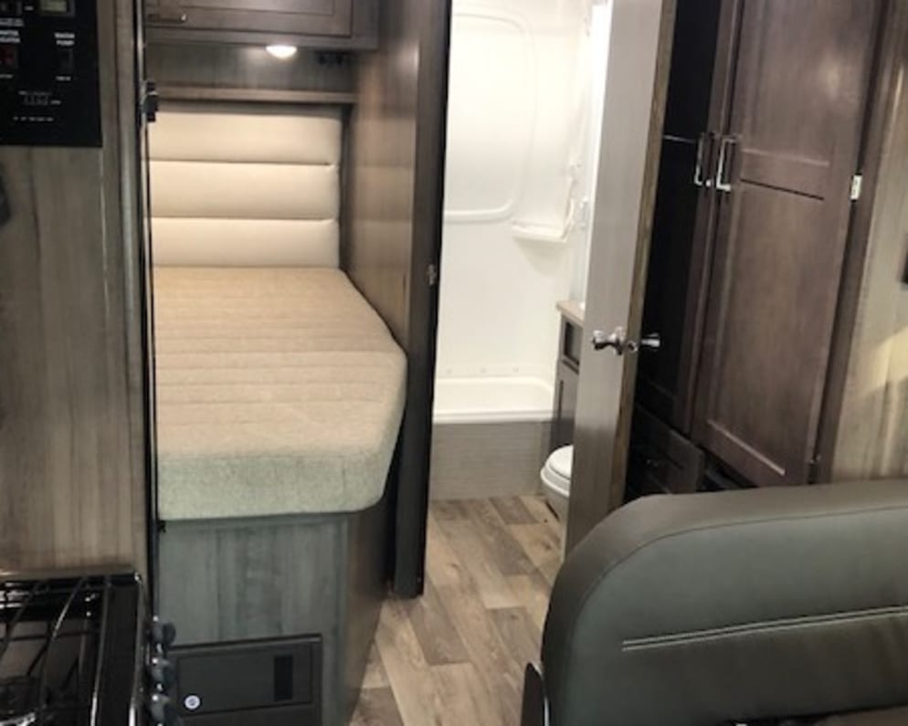 2020 Winnebago Minnie Winnie Class C for rent in Arlington Texas