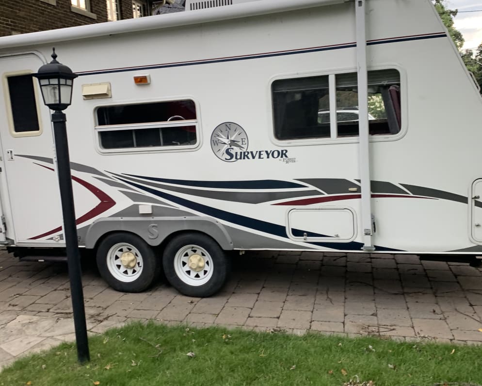 2005 Forest River Surveyor
