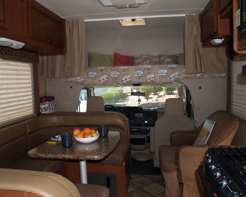 2014 Chateau  by Thor Motor Coach for rent in 84057
