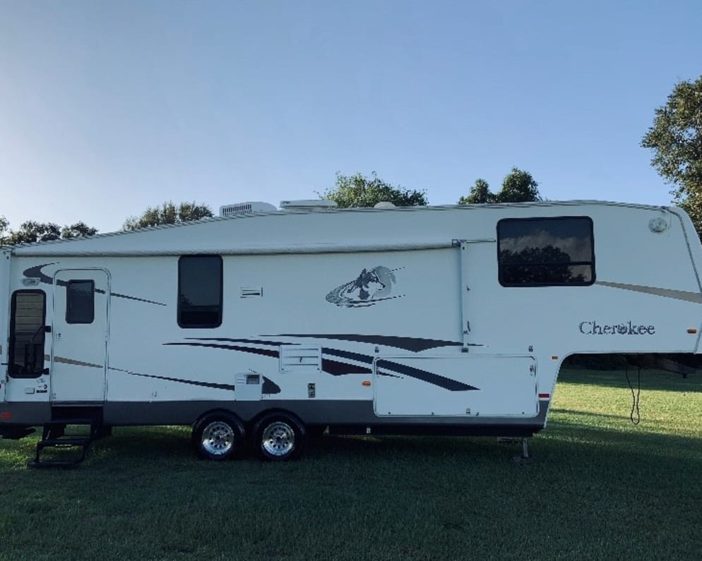 2012 Fifth Wheel RV for Rent in Port Sulphur, Louisiana