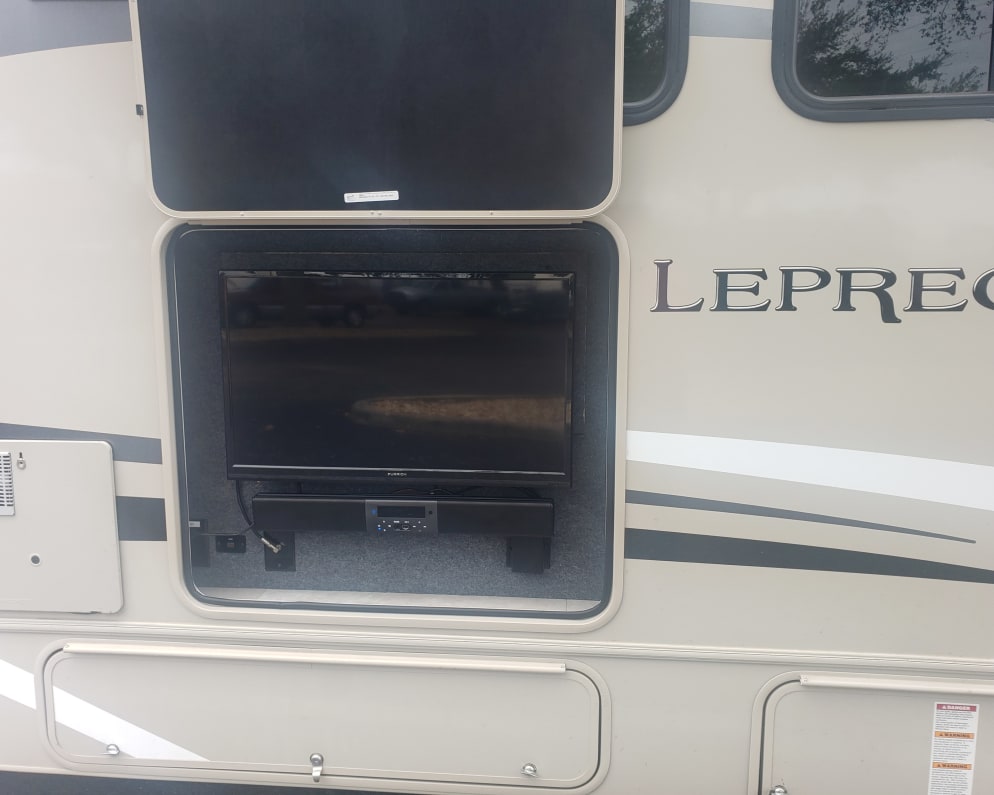 2026 Coachmen Leprechaun 319MB