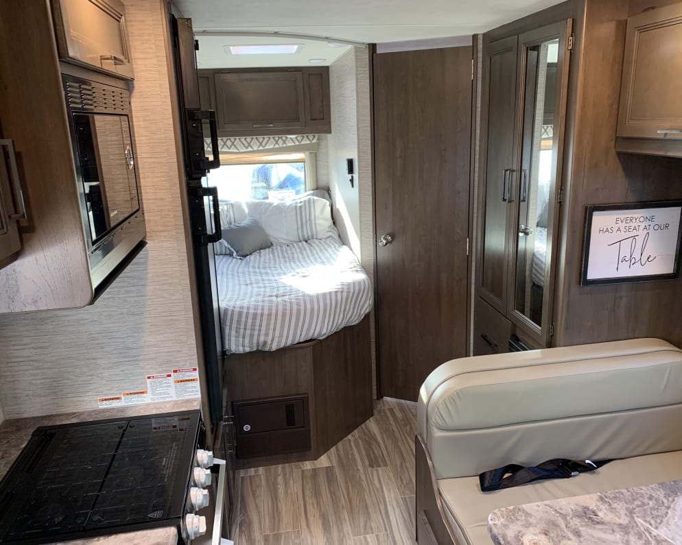 2021 Thor Motor Coach Four Winds available for rent in North Plains Oregon