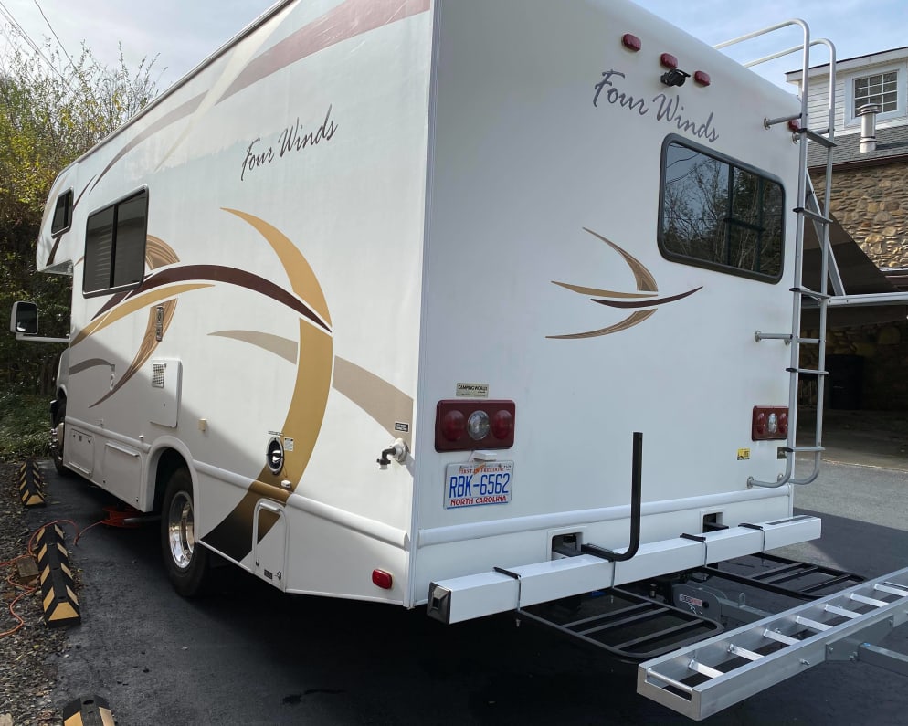 2013 Thor Motor Coach Four Winds available for rent in Asheville North Carolina
