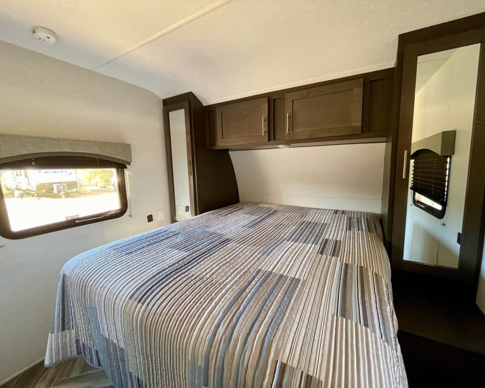 2019 Evo 2850  by Forest River for rent in 93003