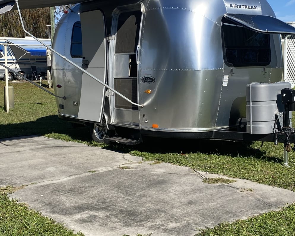 2008 Travel Trailer RV for Rent in Pensacola, FL