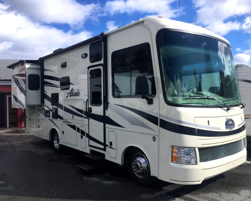 2016 Class A RV for Rent in Portland, Maine