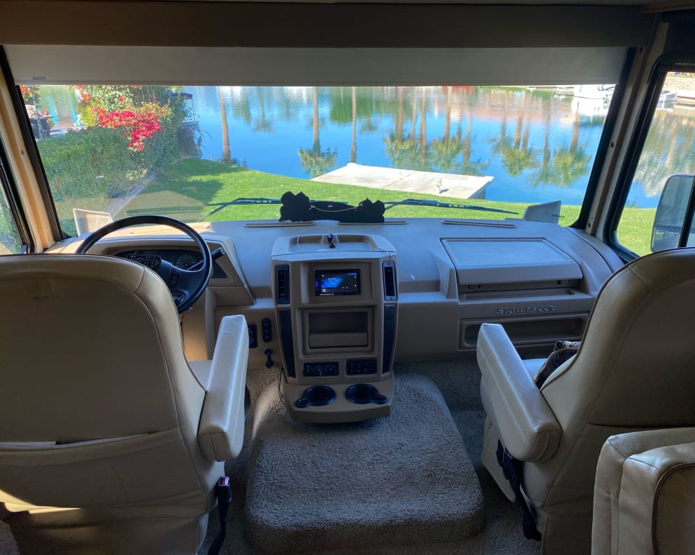 2015 Winnebago Sightseer available for rent in Rancho Santa Margarita California