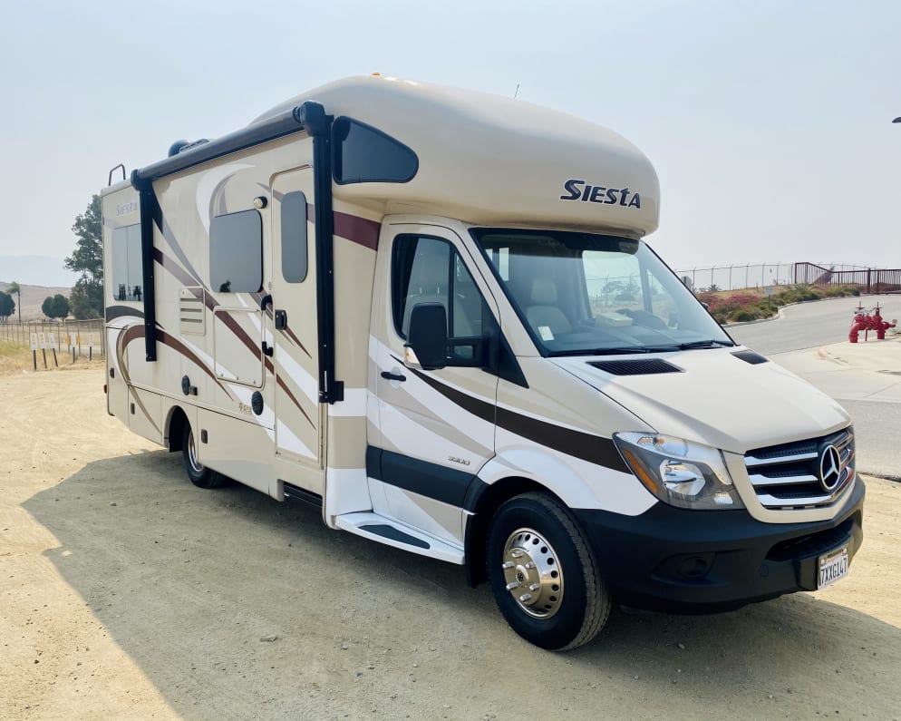 2017 Thor Motor Coach Siesta