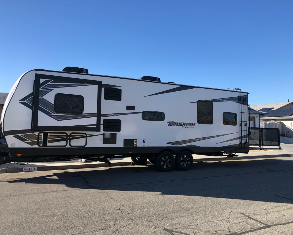 2020 Toy Hauler RV for Rent in Ridgecrest, California