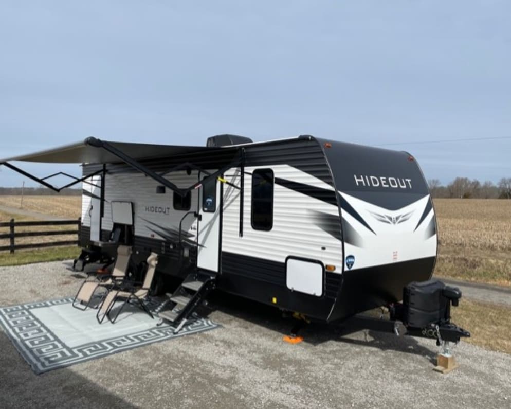 2021 Keystone Hideout available for rent in Campbellsville Kentucky