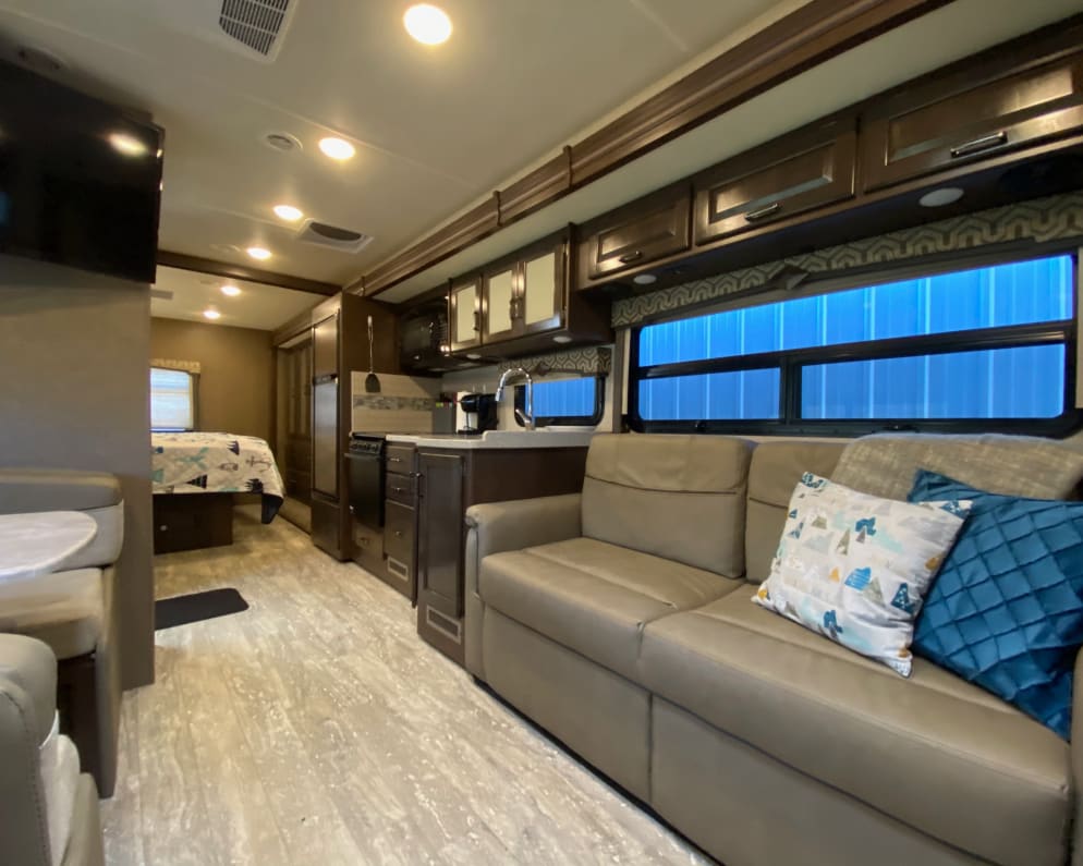 2019 Thor Hurricane Class A for rent in Appleton Wisconsin