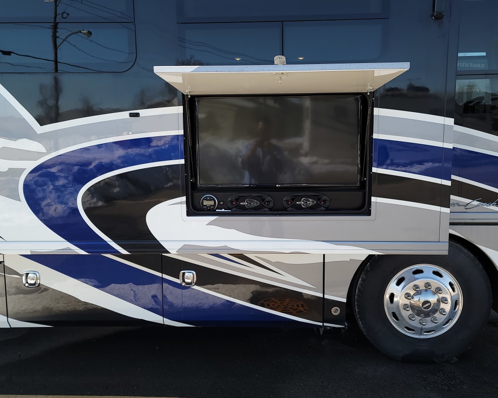2019 American Revolution Class A for rent in DeLand Florida
