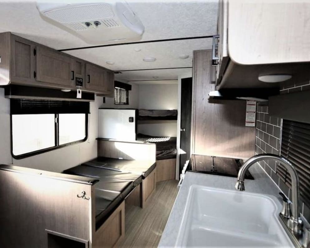 2021 Hideout  by Keystone for rent in V1X 5B7