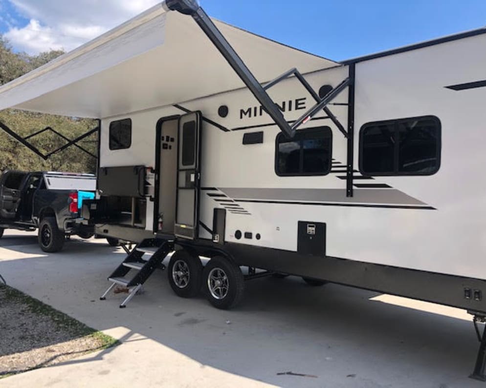 2021 Travel Trailer RV for Rent in Texas
