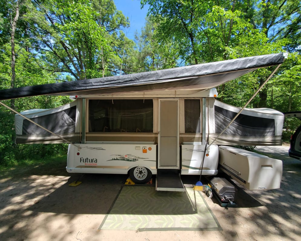 2005 Popup Trailer RV for Rent in Carp, Ontario
