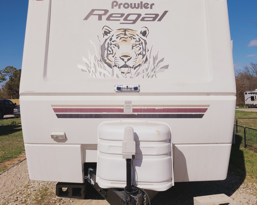 2004 Travel Trailer RV for Rent in Azle, Texas