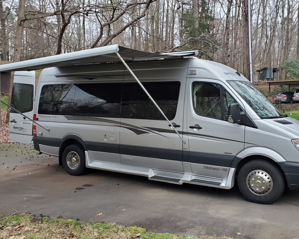 2013 Plateau Ts  by Pleasure Way for rent in 28278-9770