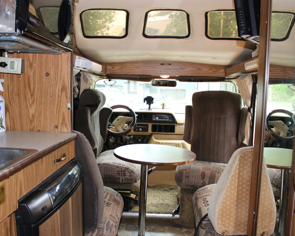 1986 Roadtrek 190 Versatile Class B for rent in St Bruno De Montarville Quebec