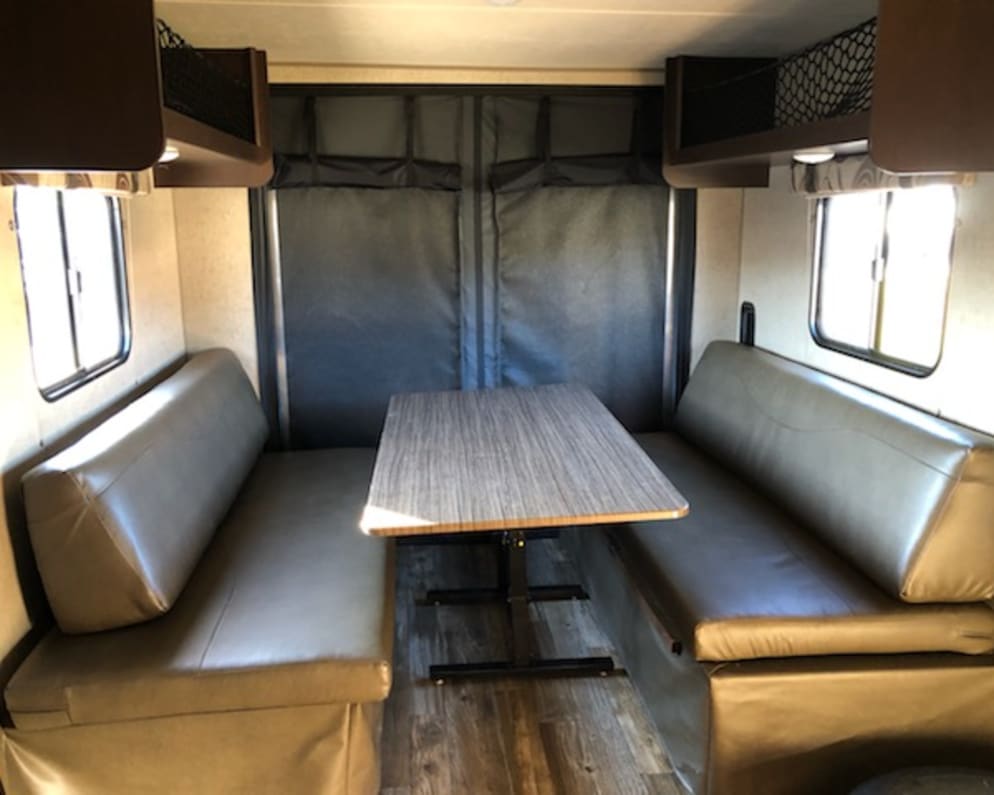 2017 Toy Hauler RV for Rent in duncansville, Pennsylvania