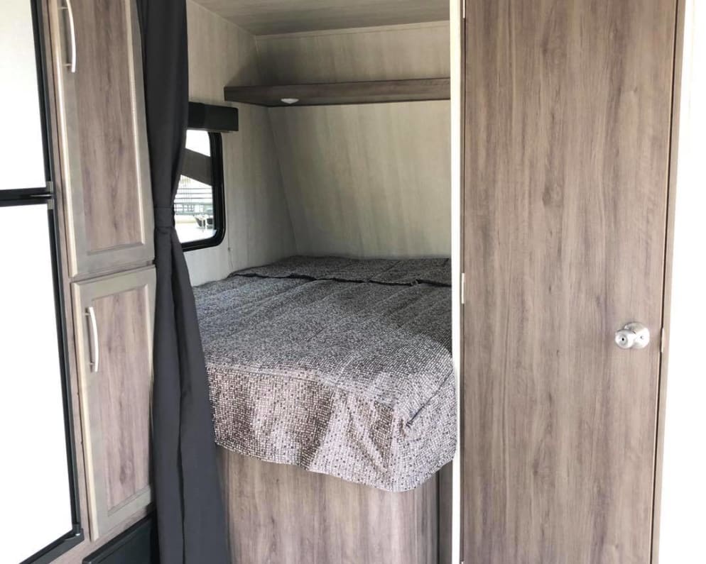 2021 Genesis Supreme Rv Genesis Supreme