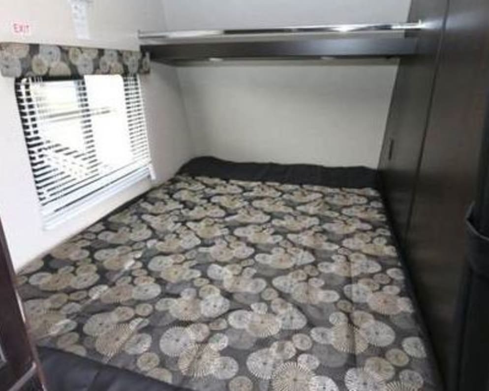 2021 Genesis Supreme  by Genesis Supreme Rv for rent in 85302