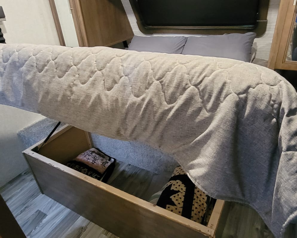 2020 Cougar  by Keystone RV for rent in 98390