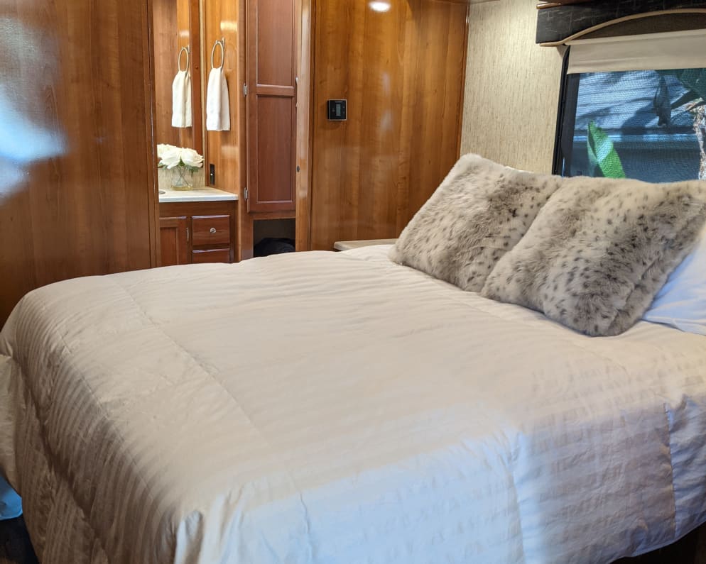 2019 Mirada  by Coachmen for rent in 93063