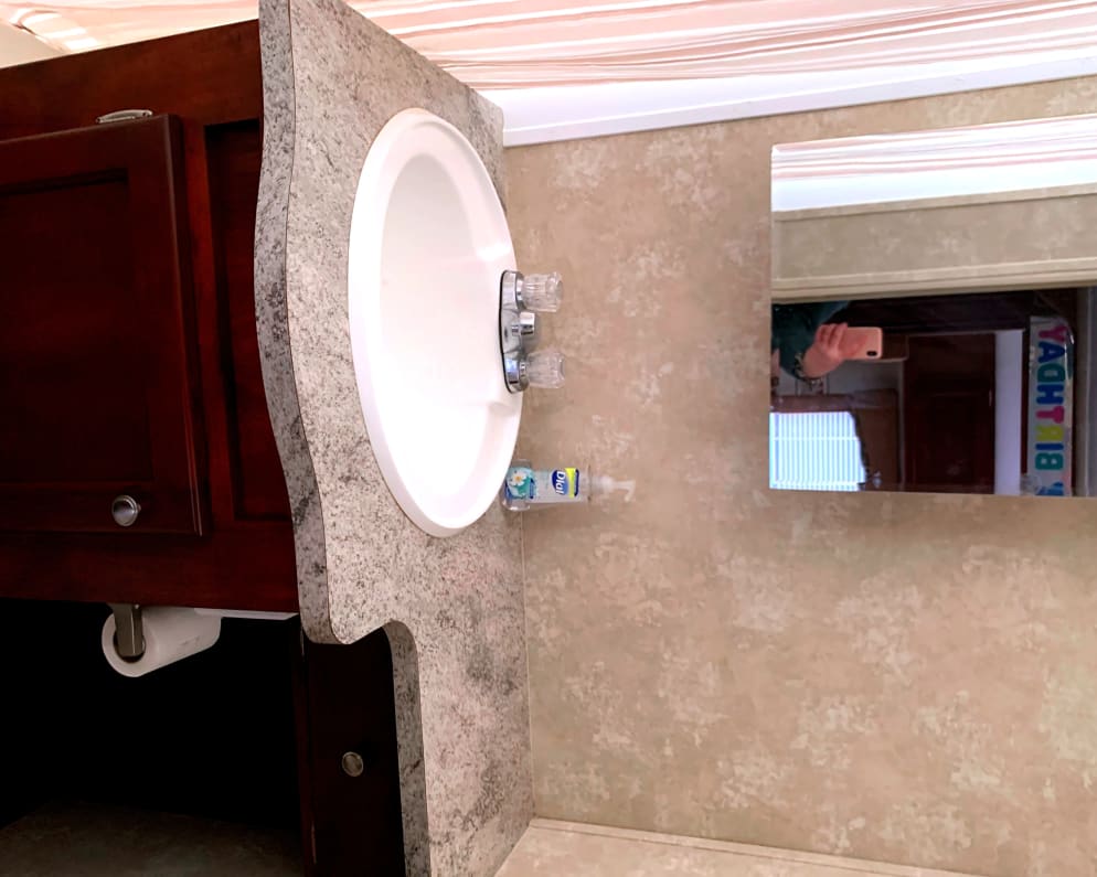 2009 Travel Trailer RV for Rent in Fillmore, California