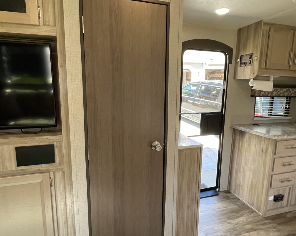 Travel Trailer RV for Rent in Elk Grove, California