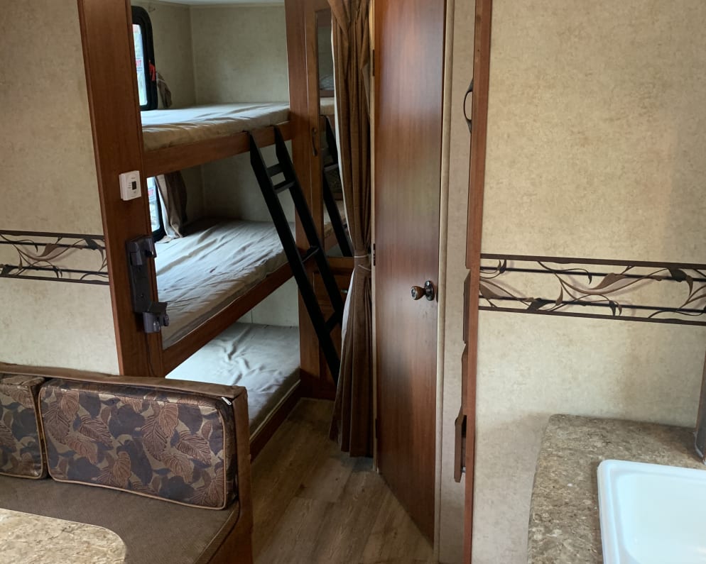 2014 Surveyor Sport  by Forest River for rent in K0J 1P0