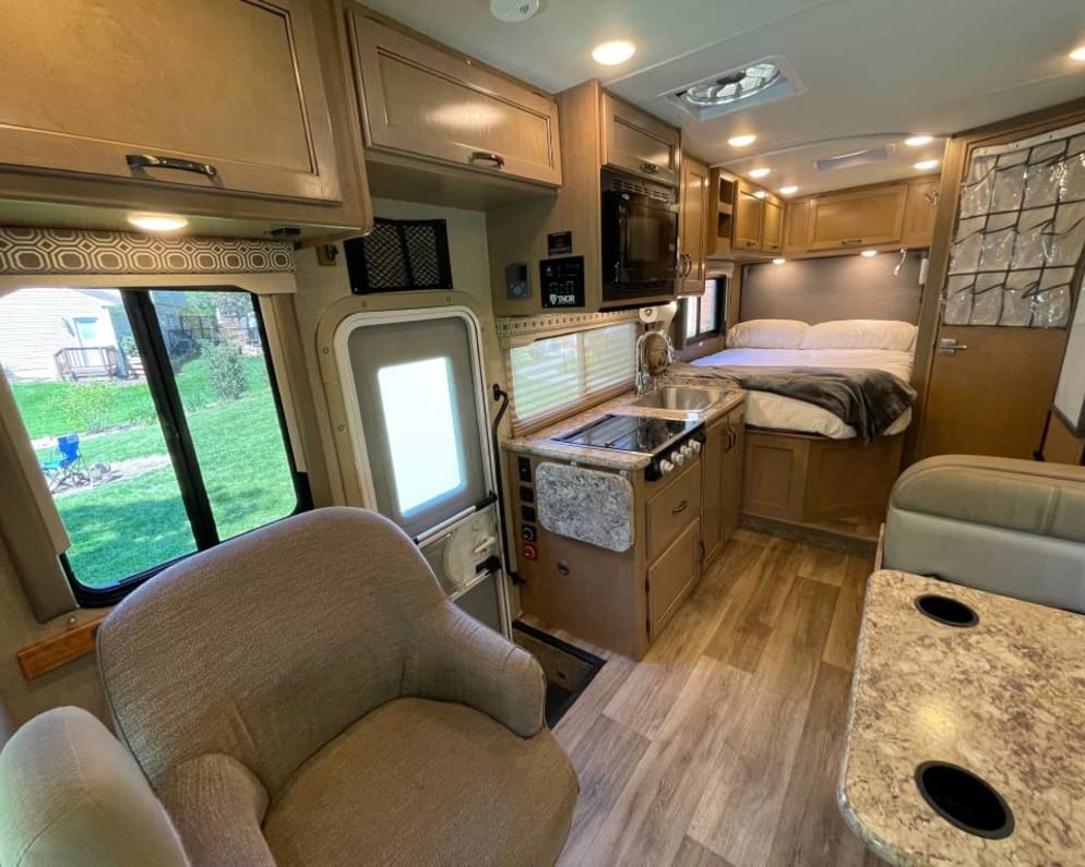 2019 Thor Motor Coach Four Winds Class C for rent in Chantilly Virginia