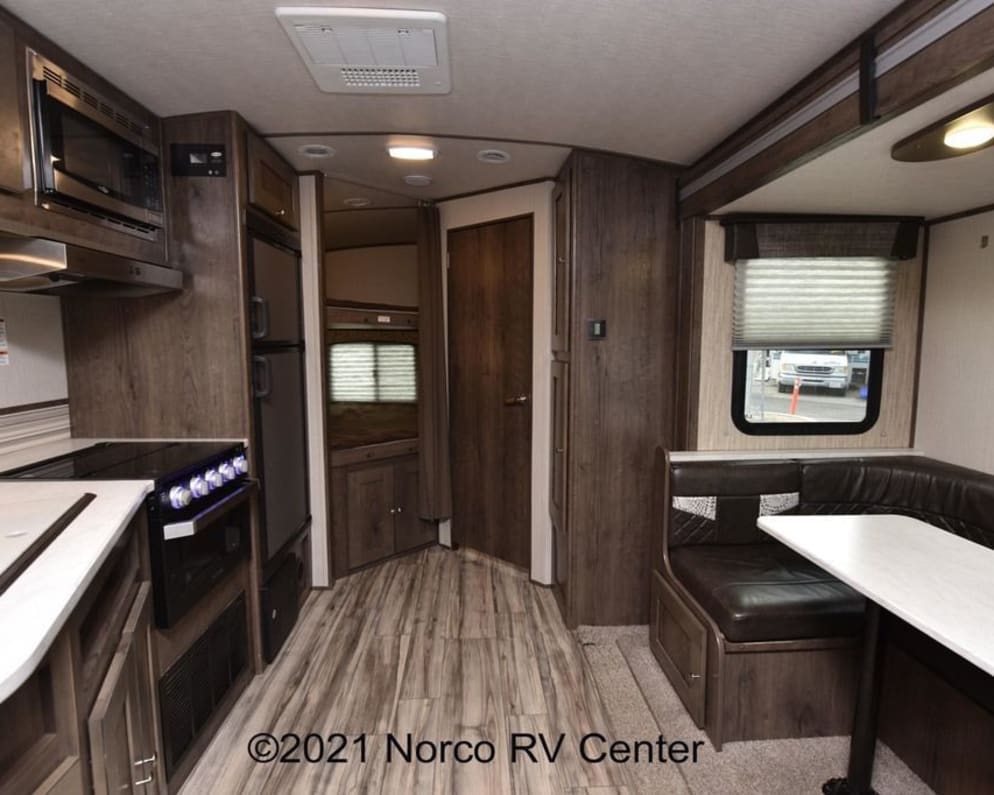 Travel Trailer RV for Rent in Mesa, Arizona