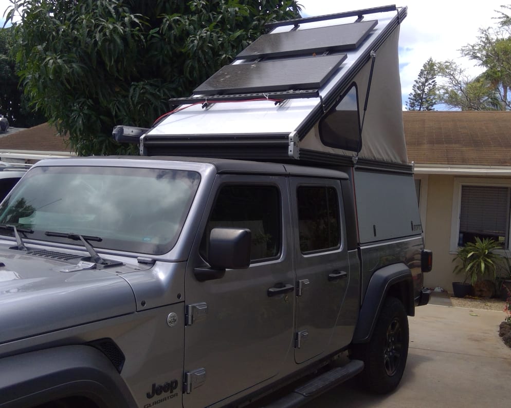 2020 Jeep Gladiator Truck Camper for rent in Kihei Maui Hawaii