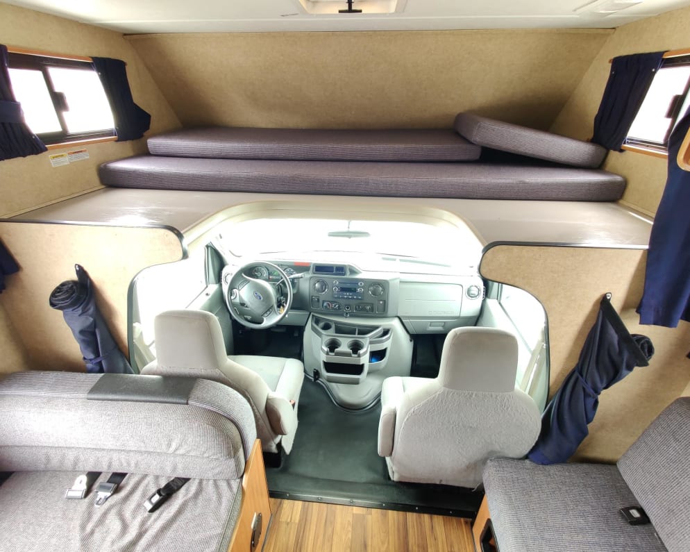 2017 Thor Motor Coach Four Winds Majestic available for rent in Nampa Idaho