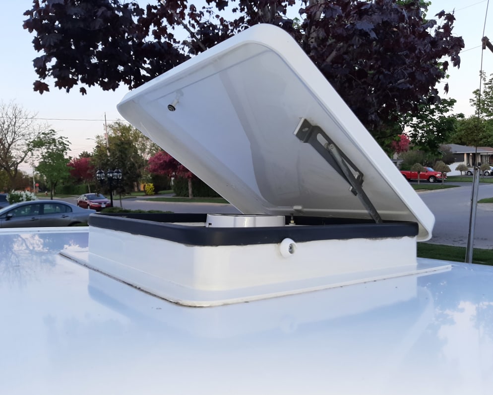 2011 Little Guy Trailer  by Little Guy for rent in L4Y 2R4