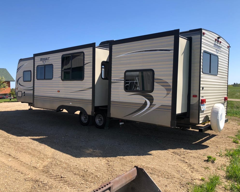 2017 Keystone Hideout 32 BHTS