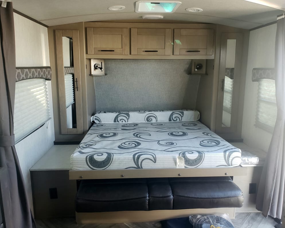 2020 Shadow Cruiser  by Cruiser Rv Corp for rent in 93245