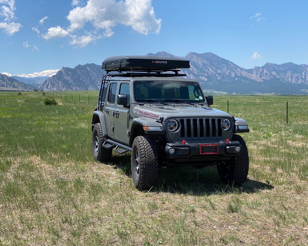 2021 Jeep Wrangler Unlimited Truck Camper for rent in Denver Colorado