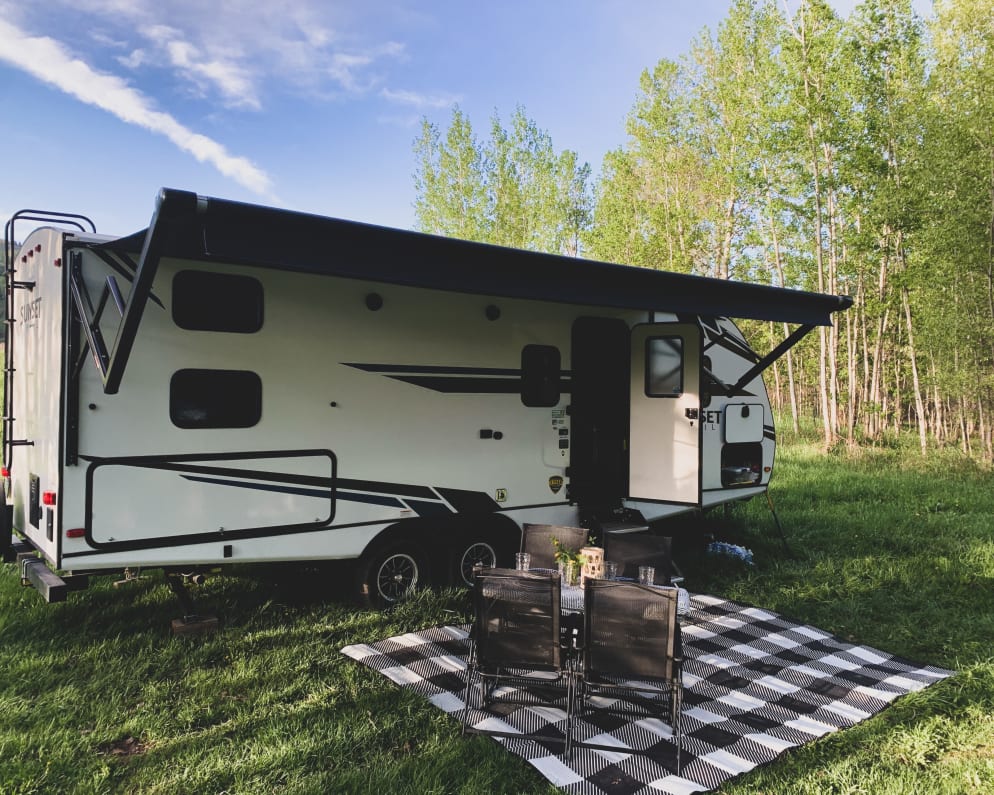 2021 Crossroads RV Sunset Trail Super Lite