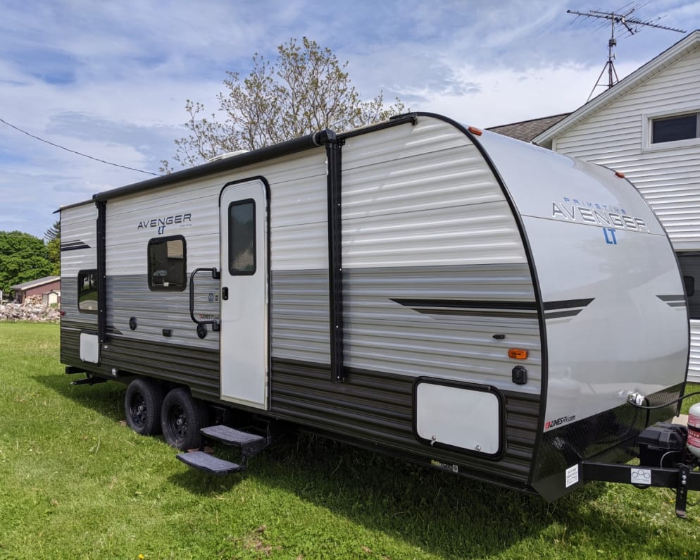 Travel Trailer RV for Rent in Sheboygan Falls, Wisconsin