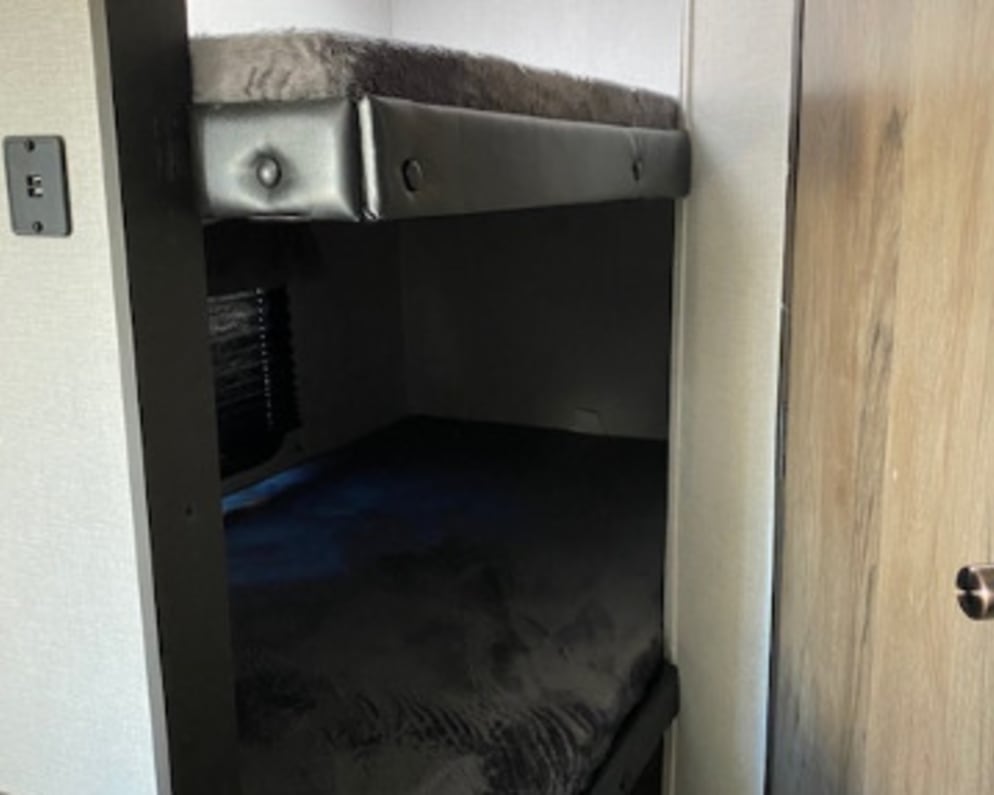 Travel Trailer RV for Rent in Sheboygan Falls, Wisconsin