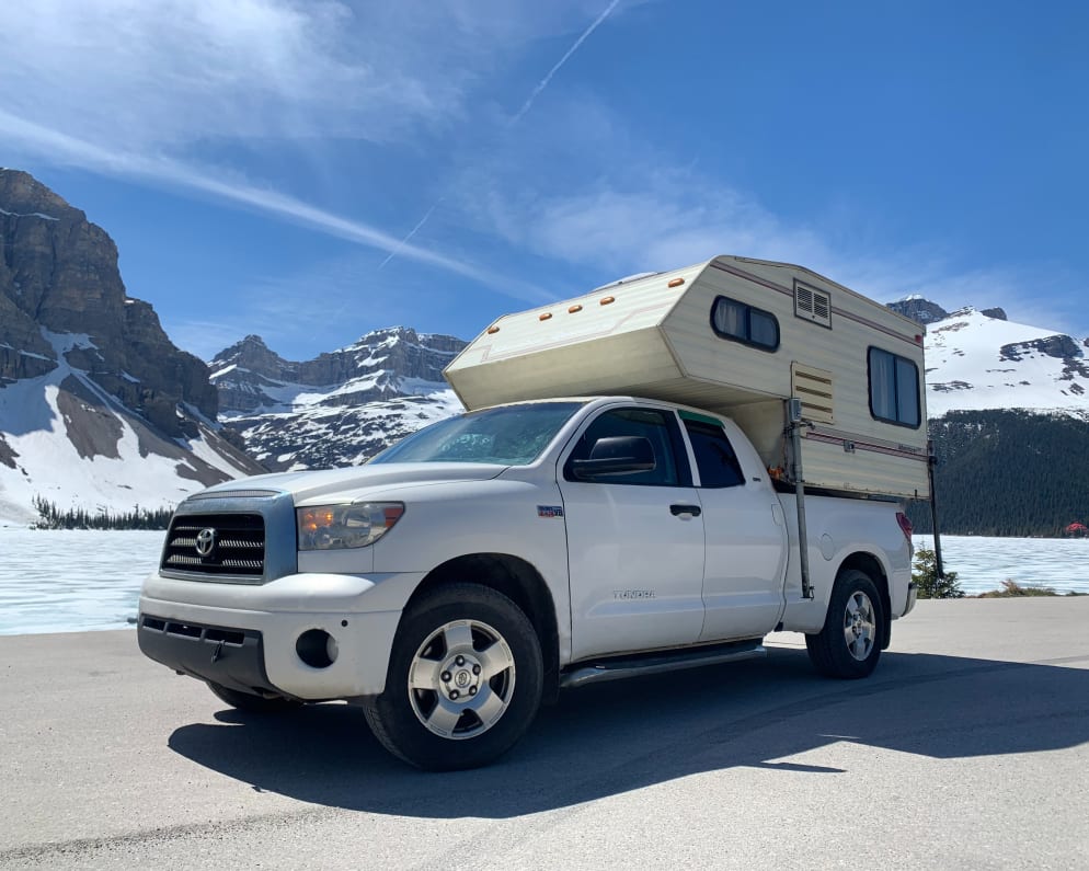 2016 Glacier Campers Truck Camper