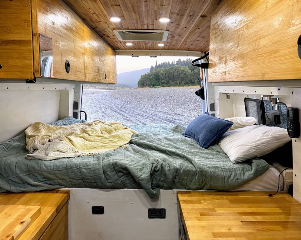 2018 Sprinter  by Mercedes-Benz for rent in 98229